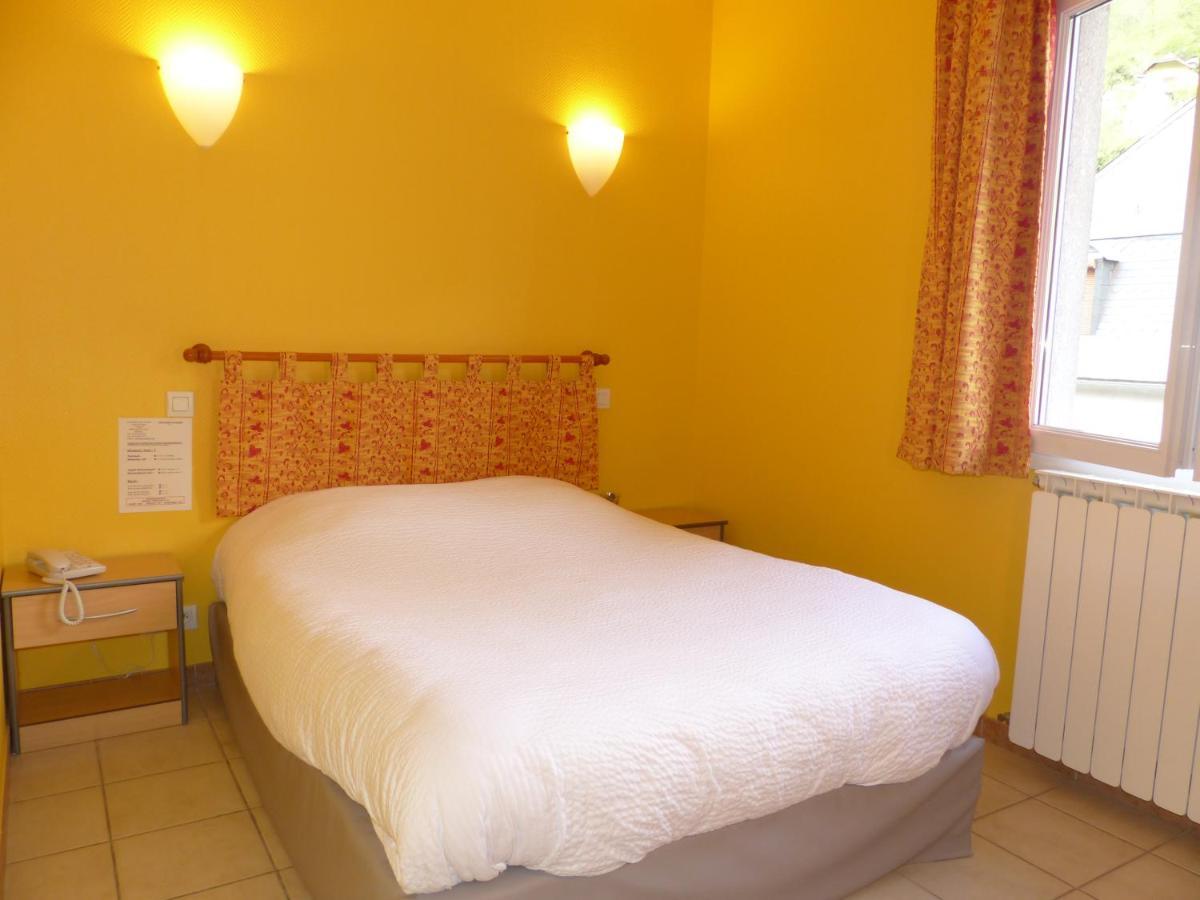 Hotel Logis Auberge De L'Isard Saint-Lary  Exterior foto